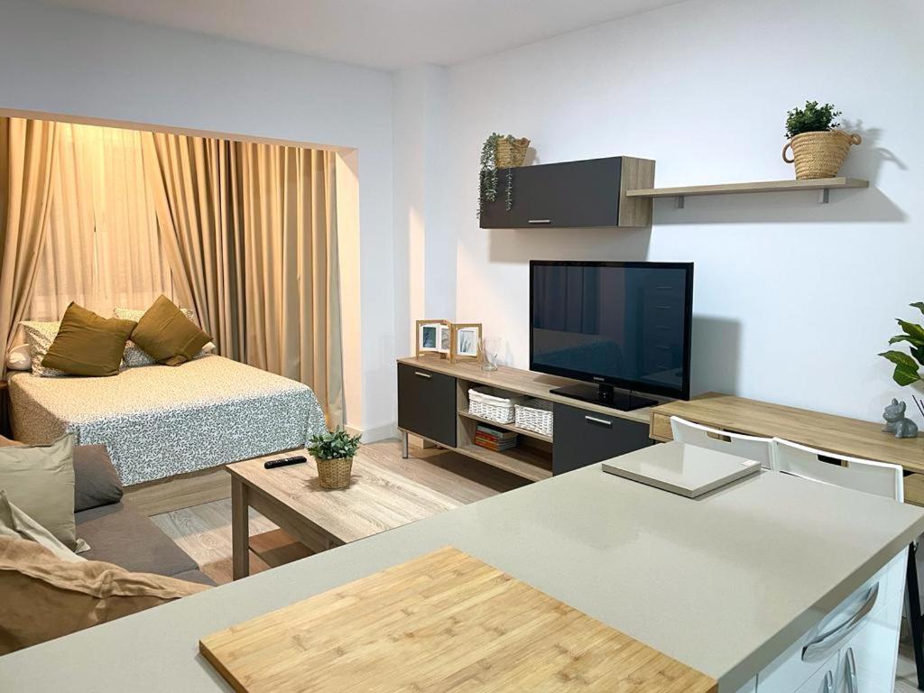 La Posada Del Viajero Apartment ตอร์เรโมลิโนส ภายนอก รูปภาพ